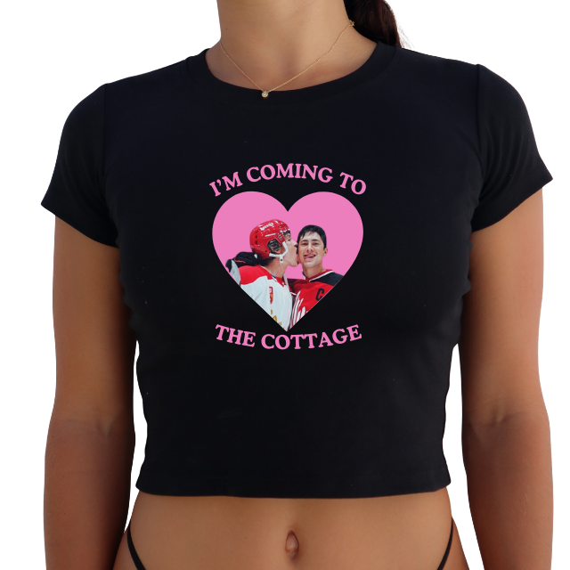 HR "I'm coming to the cottage" Y2K Baby Tee